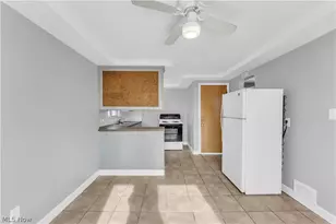 10725 Vernon Ave, Garfield Heights, OH 44125 - Photo 10