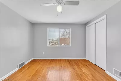 10725 Vernon Avenue #2/UP, Garfield Heights, OH 44125 - Photo 16