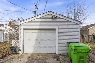 10725 Vernon Ave, Garfield Heights, OH 44125 - Photo 22