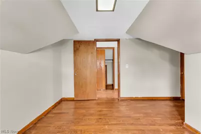 12918 Eastwood Boulevard, Garfield Heights, OH 44125 - Photo 16