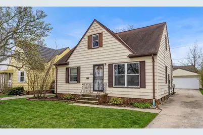 12918 Eastwood Boulevard, Garfield Heights, OH 44125 - Photo 2