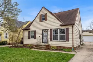 12918 Eastwood Blvd, Garfield Heights, OH 44125 - Photo 2