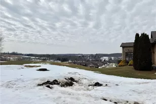 49281 Eagle Dr, East Liverpool, OH 43920 - Photo 2