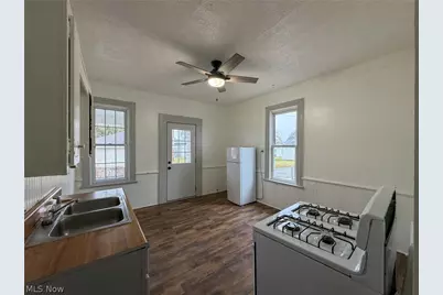 118 Rear Prospect St, Dover, OH 44622 - Photo 10