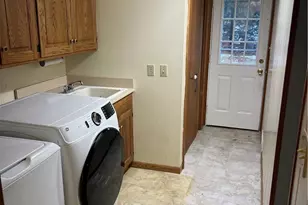 213 E 27th St, Dover, OH 44622 - Photo 20