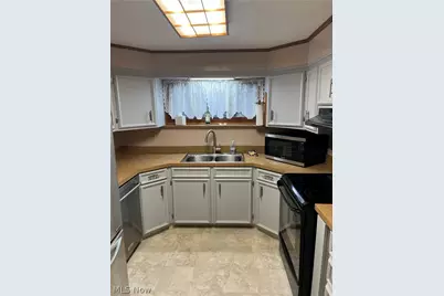 213 E 27th Street, Dover, OH 44622 - Photo 2