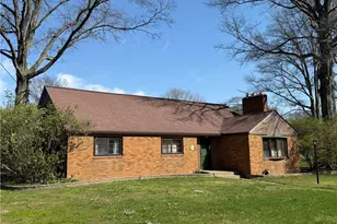 213 E 27th St, Dover, OH 44622 - Photo 2