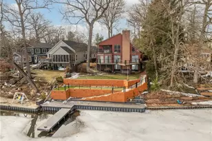 4387 Point Comfort Dr, New Franklin, OH 44319 - Photo 4