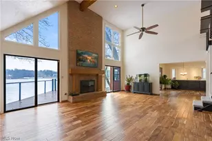 4387 Point Comfort Dr, New Franklin, OH 44319 - Photo 6