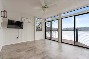 4387 Point Comfort Dr, New Franklin, OH 44319 - Photo 14