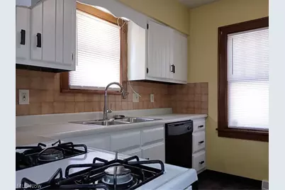 212 Curry Place, Youngstown, OH 44504 - Photo 16