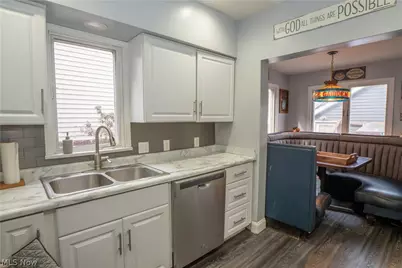 557 W Hopocan Avenue, Barberton, OH 44203 - Photo 10