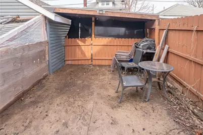 557 W Hopocan Avenue, Barberton, OH 44203 - Photo 28