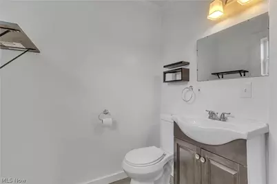 642 Nutwood Avenue, Cuyahoga Falls, OH 44221 - Photo 6