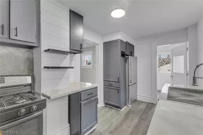 642 Nutwood Avenue, Cuyahoga Falls, OH 44221 - Photo 4