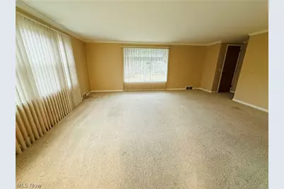 1602 Logan Avenue NW, Canton, OH 44703 - Photo 8