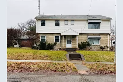 1602 Logan Avenue NW, Canton, OH 44703 - Photo 1