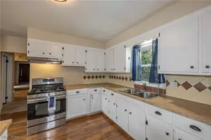 1845 Seattle St, Cuyahoga Falls, OH 44221 - Photo 16