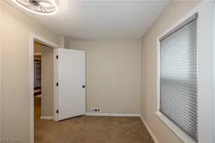 1845 Seattle St, Cuyahoga Falls, OH 44221 - Photo 12
