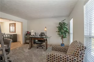 4690 Quincy Dr, Akron, OH 44321 - Photo 14