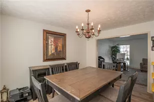 4690 Quincy Dr, Akron, OH 44321 - Photo 16