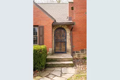 240 Sand Run Road, Akron, OH 44313 - Photo 4