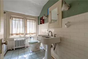 1568 W Exchange St, Akron, OH 44313 - Photo 28