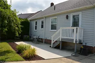 32113 Dickerson Rd, Willowick, OH 44095 - Photo 34