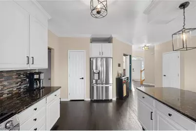 12471 Saddle Horn Circle, Strongsville, OH 44149 - Photo 10