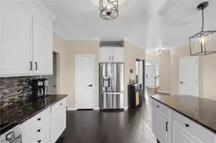 12471 Saddle Horn Cir, Strongsville, OH 44149 - Photo 10