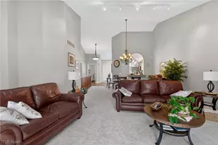 6272 Doral Dr NW, Canton, OH 44718 - Photo 6