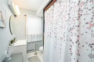 507 E Ford Ave, Barberton, OH 44203 - Photo 8