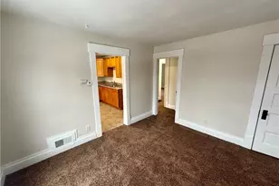 39 N Balch St, Akron, OH 44303 - Photo 8