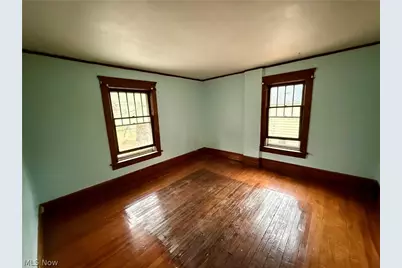 707 Hazel Street, Akron, OH 44305 - Photo 8