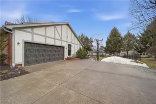 2013 Dornoch Dr, Uniontown, OH 44685 - Photo 44