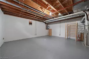 2013 Dornoch Dr, Uniontown, OH 44685 - Photo 18