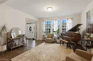 32895 Rebecca Ln, Avon Lake, OH 44012 - Photo 18