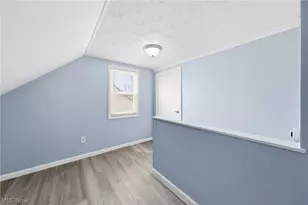 20705 Hansen Rd, Maple Heights, OH 44137 - Photo 16