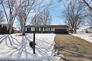 2009 Myrta Dr, Wooster, OH 44691 - Photo 1