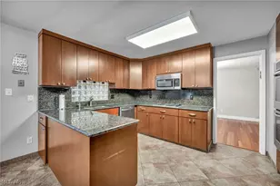 2425 Brian Dr, Beachwood, OH 44122 - Photo 12