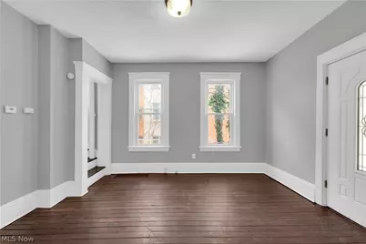 1528 Newman Avenue, Oakwood, OH 44107 - Photo 4