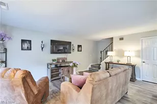 135 Monmouth Ct, Mentor, OH 44060 - Photo 4