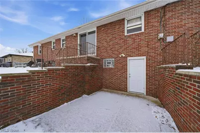 2525 Hollyview Avenue NE, Canton, OH 44721 - Photo 36