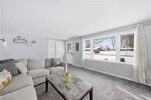 2525 Hollyview Ave NE, Canton, OH 44721 - Photo 10