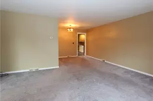 8161 Glenwood Ave, Youngstown, OH 44512 - Photo 8