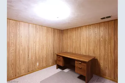 8161 Glenwood Avenue, Youngstown, OH 44512 - Photo 32