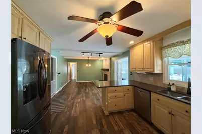 8161 Glenwood Avenue, Youngstown, OH 44512 - Photo 4