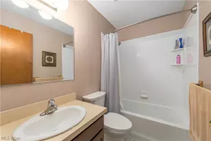 380 Orchardview Rd, Green Hills, OH 44131 - Photo 26