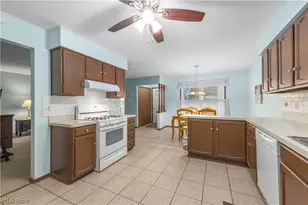 380 Orchardview Rd, Green Hills, OH 44131 - Photo 12