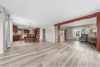 5609 Oakridge Drive, Louisville, OH 44641 - Photo 10